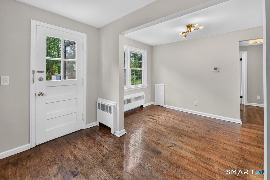 146 Bull Hill Lane West Haven CT 06516