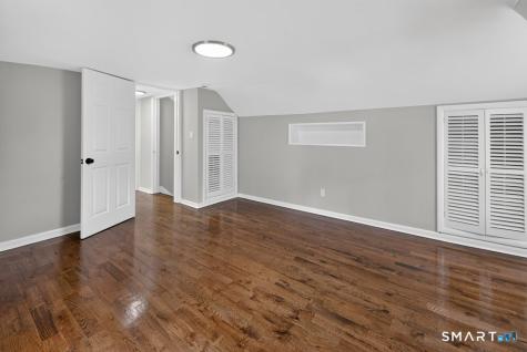 146 Bull Hill Lane West Haven CT 06516