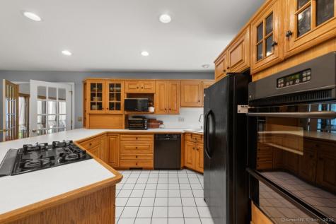 143 Hattertown Road Newtown CT 06470