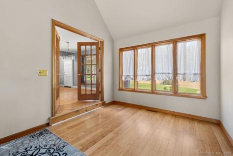 143 Hattertown Road Newtown CT 06470