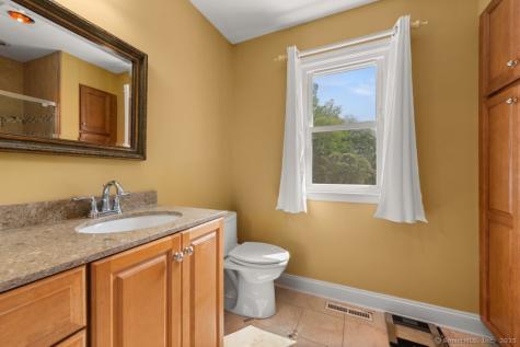 143 Hattertown Road Newtown CT 06470