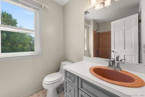 143 Hattertown Road Newtown CT 06470