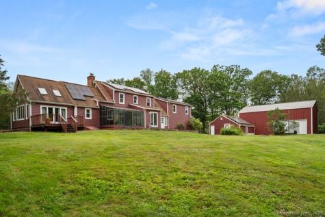 143 Hattertown Road Newtown CT 06470