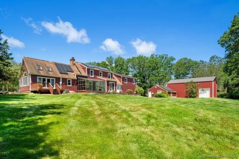 143 Hattertown Road Newtown CT 06470