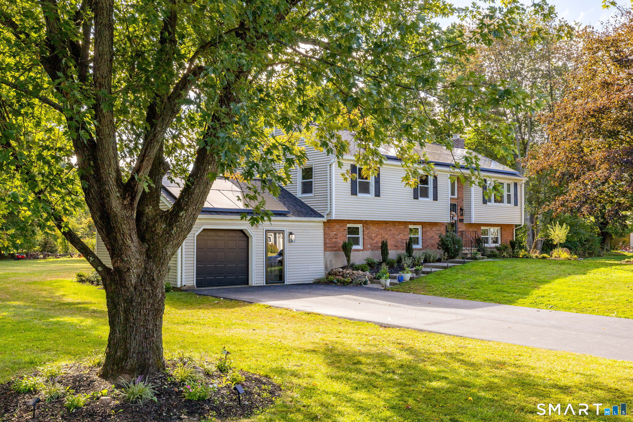 368 Charles Drive Cheshire CT 06410