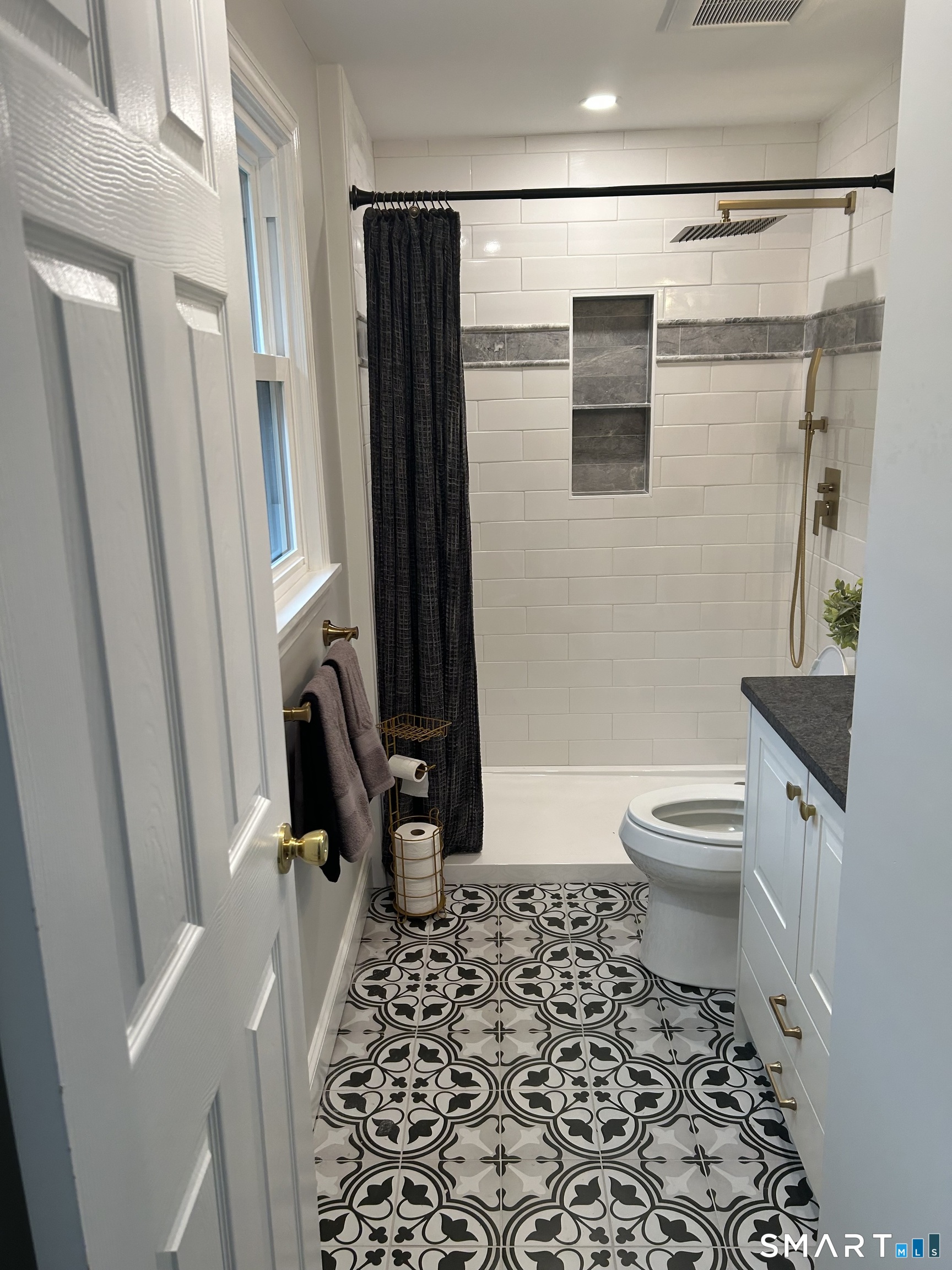 368 Charles Drive Cheshire CT 06410