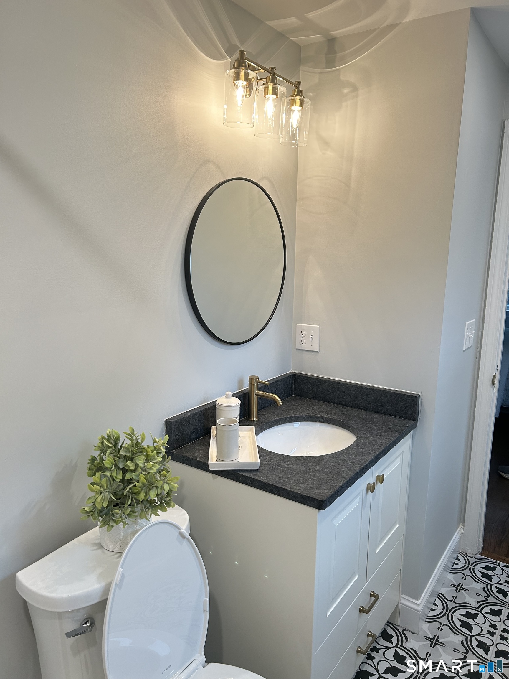 368 Charles Drive Cheshire CT 06410
