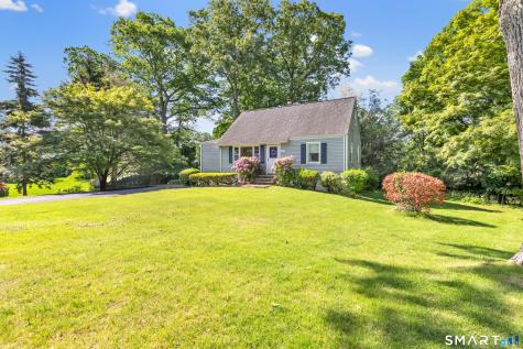 36 Romanock Place Fairfield CT 06824