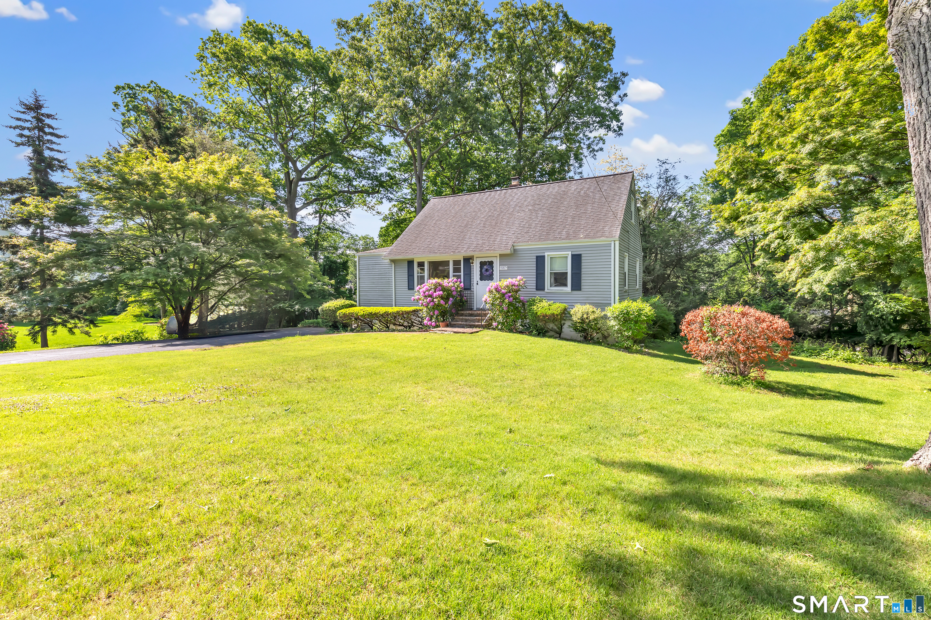 36 Romanock Place Fairfield CT 06824