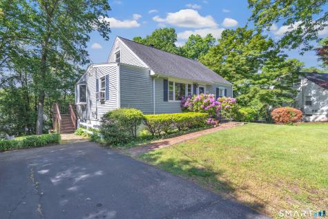 36 Romanock Place Fairfield CT 06824