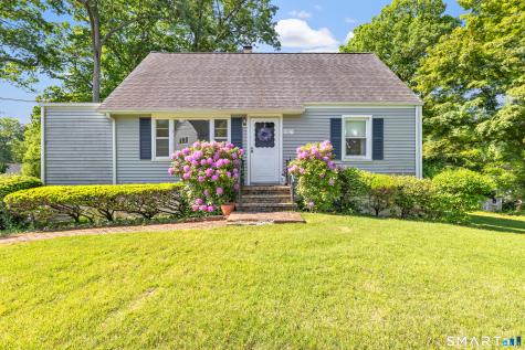 36 Romanock Place Fairfield CT 06824