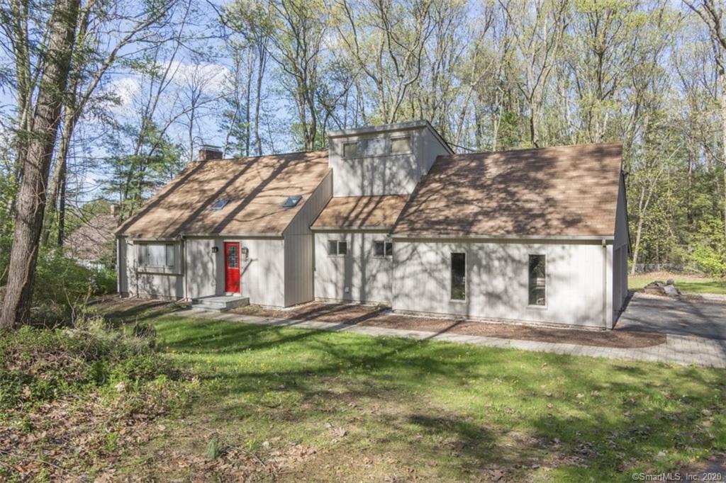 50 Laurel Lane Simsbury CT 06070