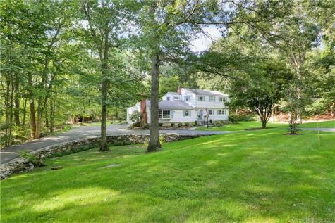 391 Papurah Road Fairfield CT 06825