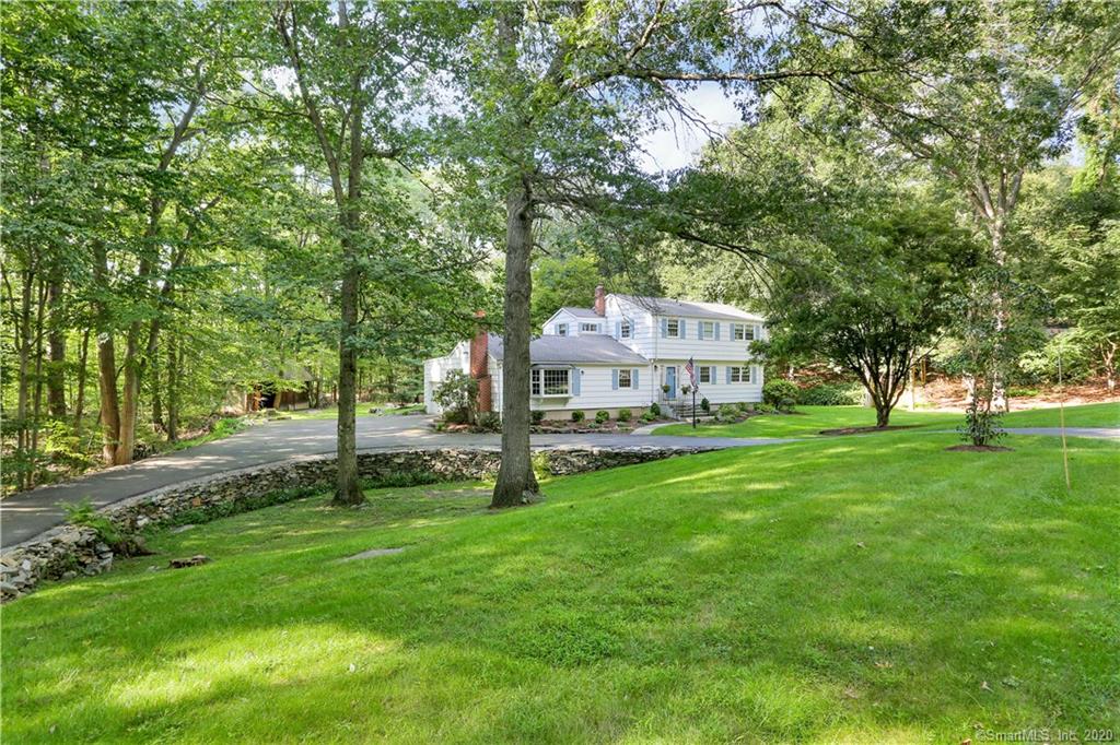 391 Papurah Road Fairfield CT 06825