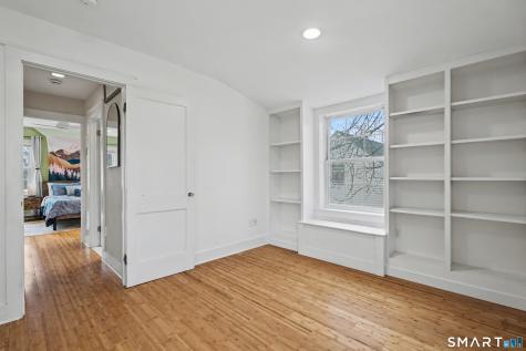 4 Dallas Street Hamden CT 06514