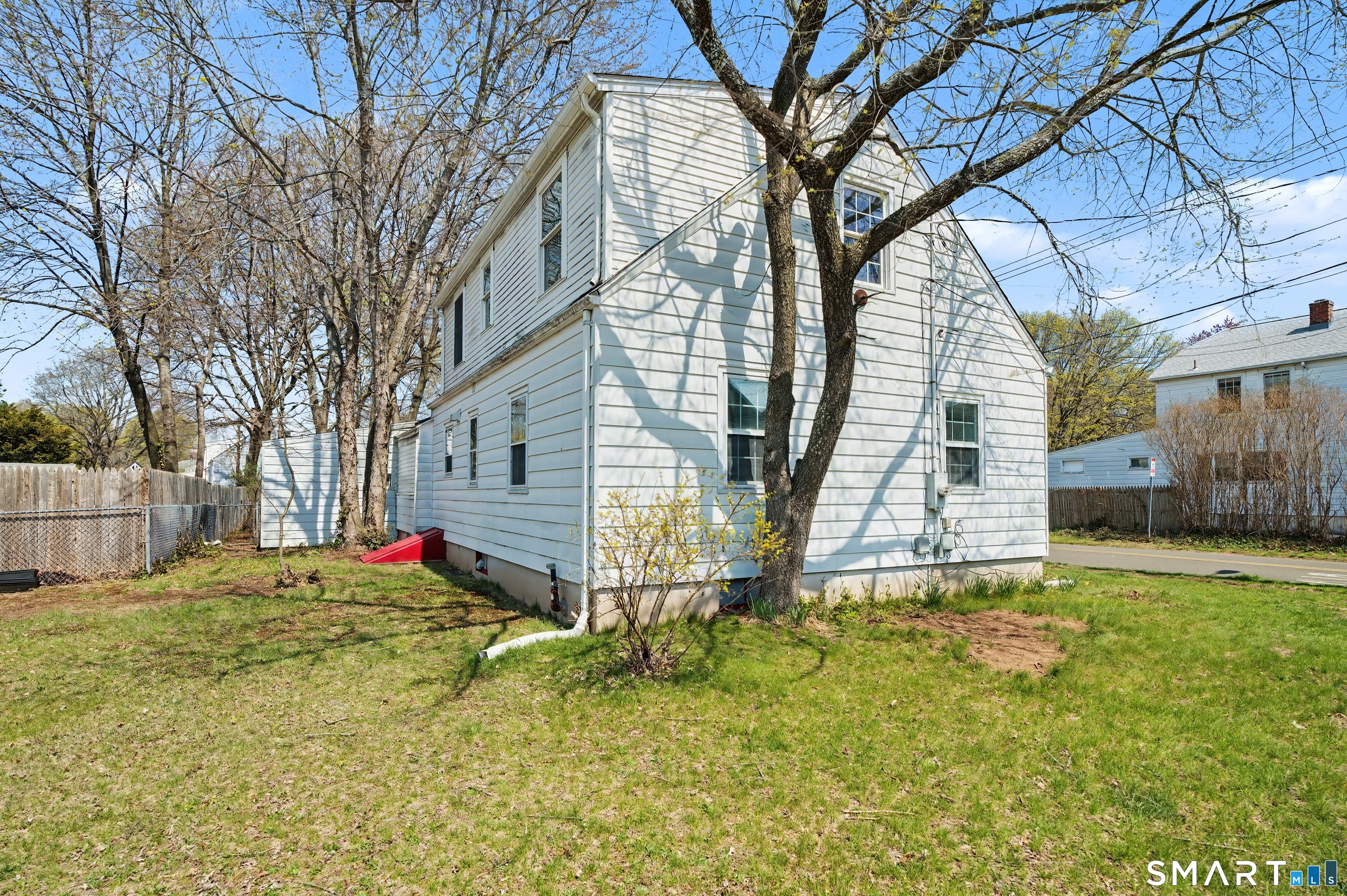 4 Dallas Street Hamden CT 06514