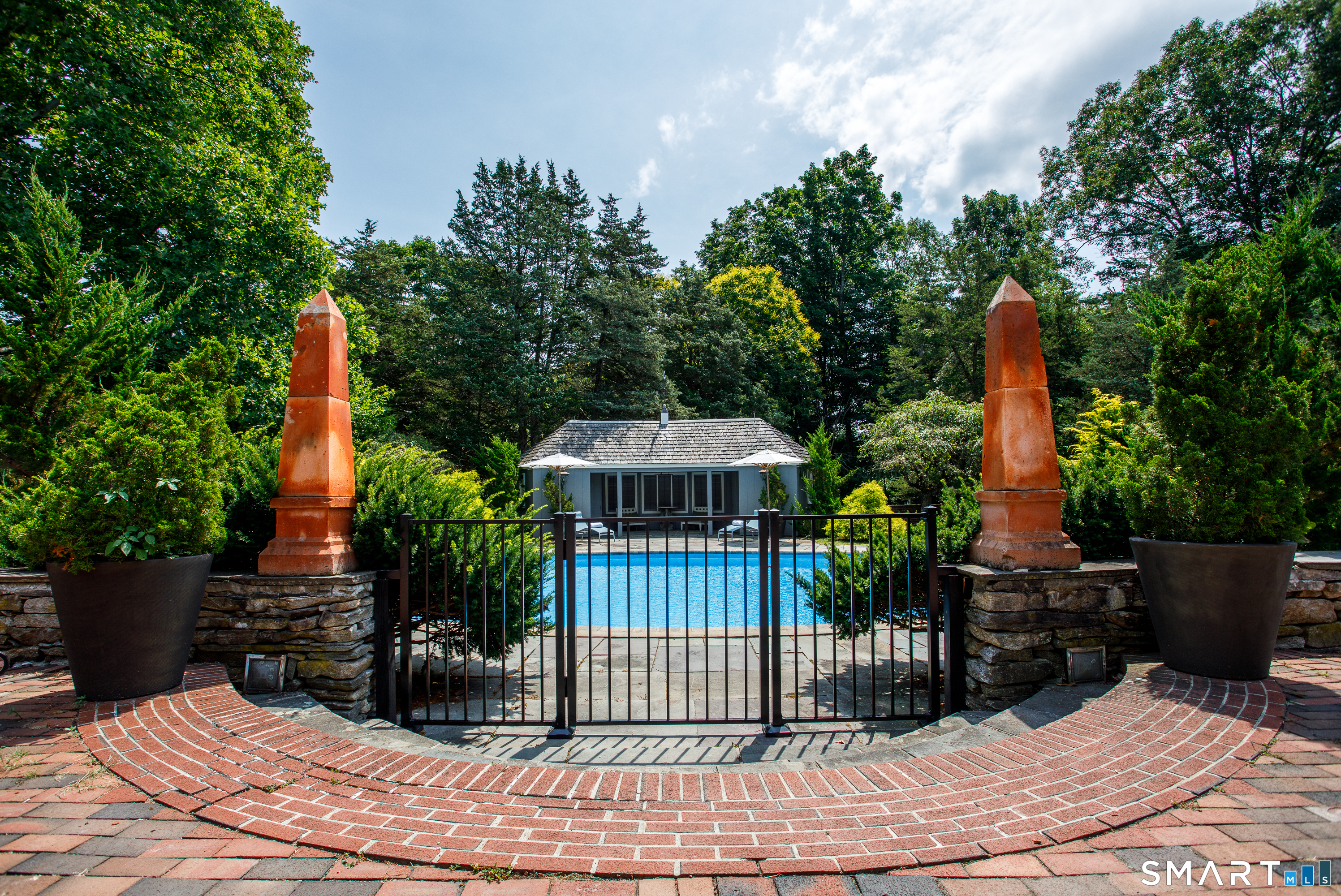 12 Gulliver Circle Norwich CT 06360