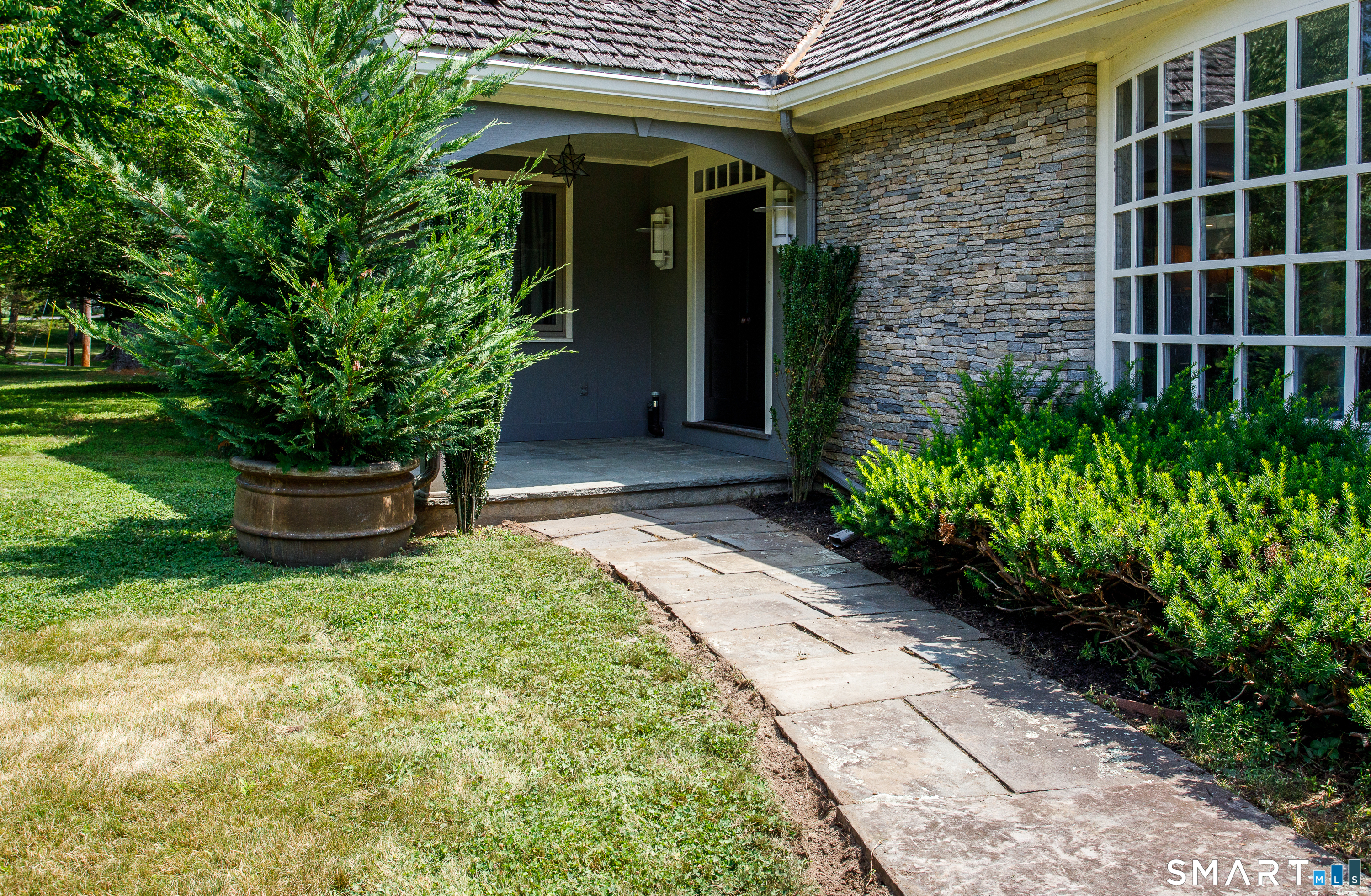 12 Gulliver Circle Norwich CT 06360