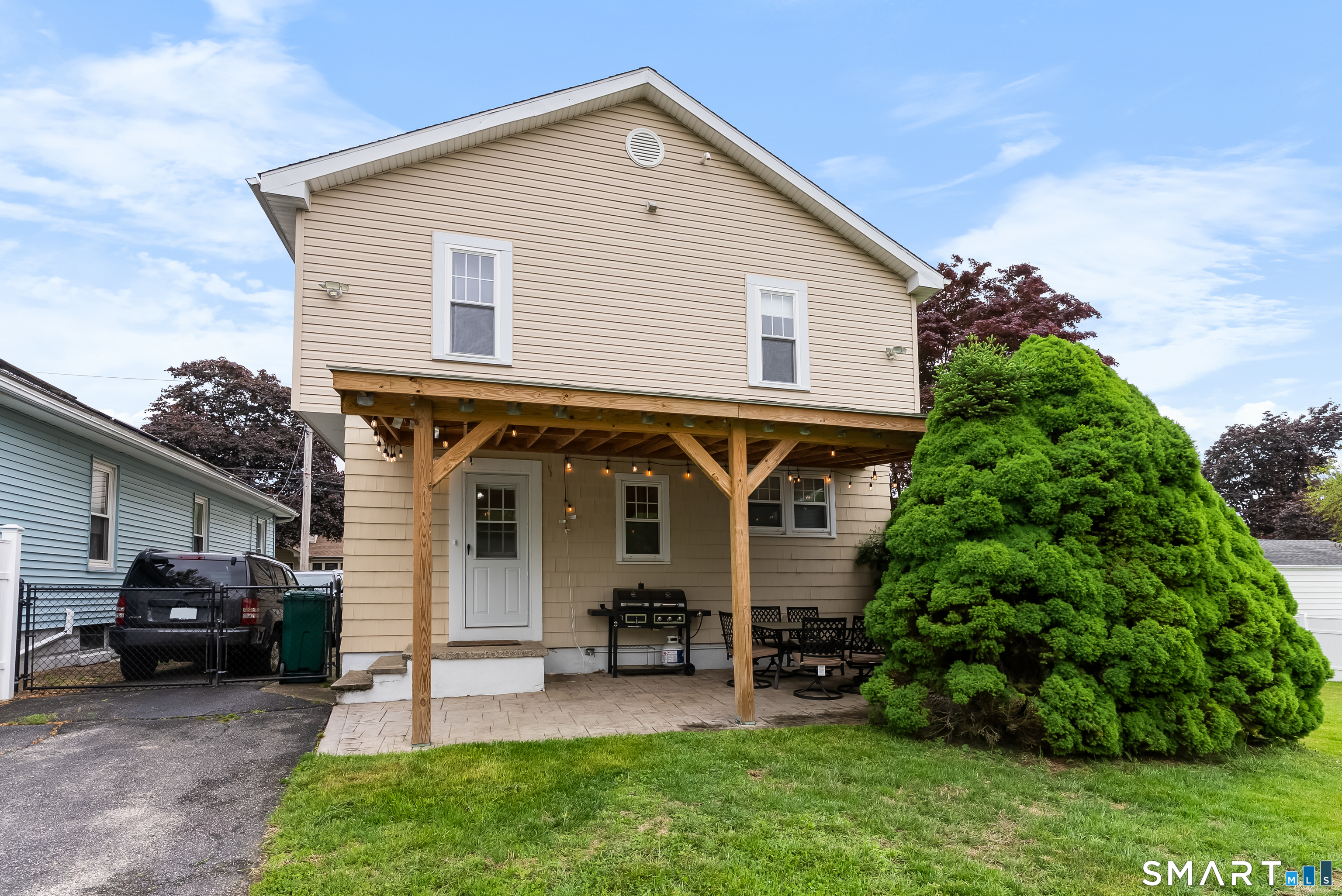 39 Woodcrest Avenue Stratford CT 06614