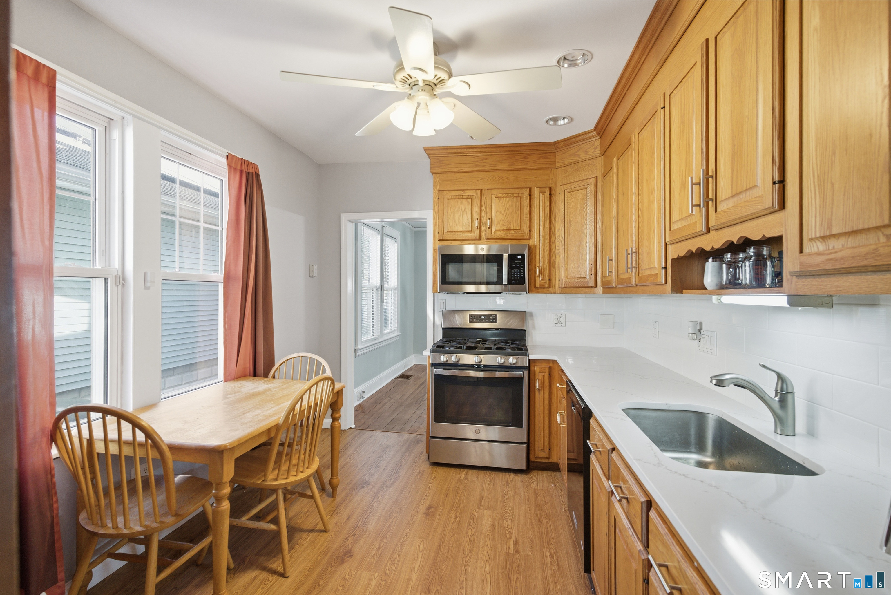 39 Woodcrest Avenue Stratford CT 06614