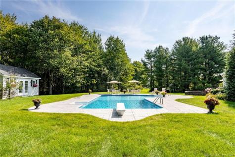 4 Whipstick Road New Fairfield CT 06812