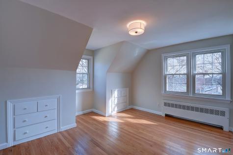 492 Maple Street Wethersfield CT 06109