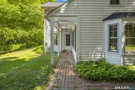 128 Terrys Plain Road Simsbury CT 06070