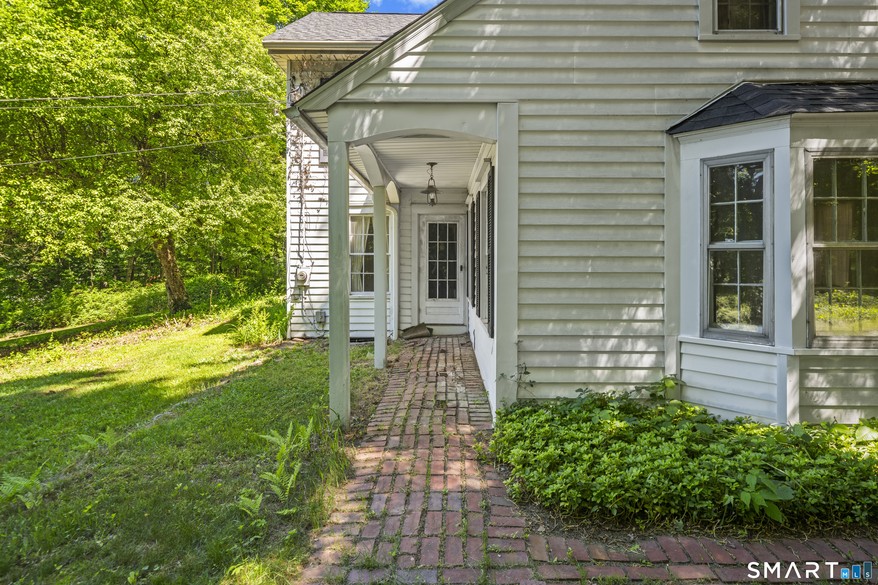 128 Terrys Plain Road Simsbury CT 06070