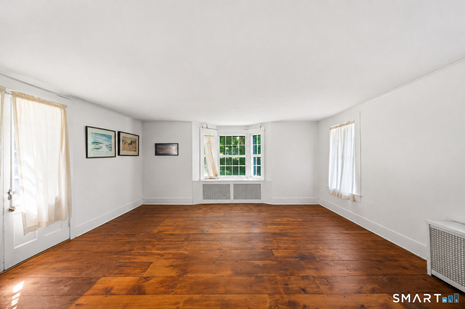 128 Terrys Plain Road Simsbury CT 06070