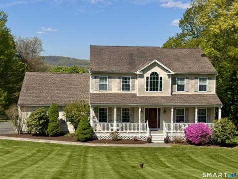 11 Meredith Lane New Milford CT 06776
