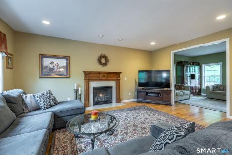 11 Meredith Lane New Milford CT 06776