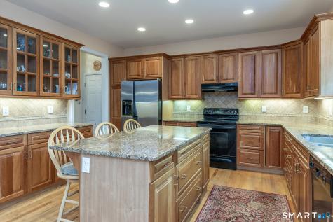 11 Meredith Lane New Milford CT 06776