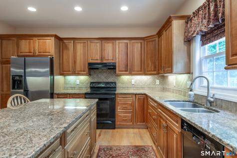11 Meredith Lane New Milford CT 06776
