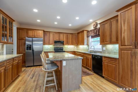 11 Meredith Lane New Milford CT 06776