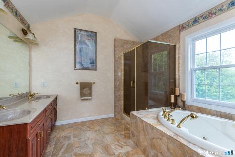 11 Meredith Lane New Milford CT 06776