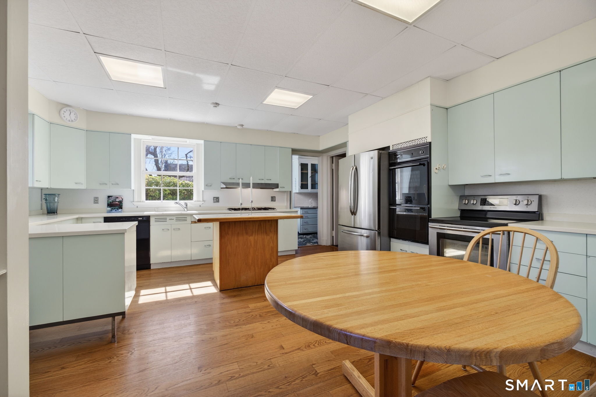 2095 Chapel Street New Haven CT 06515