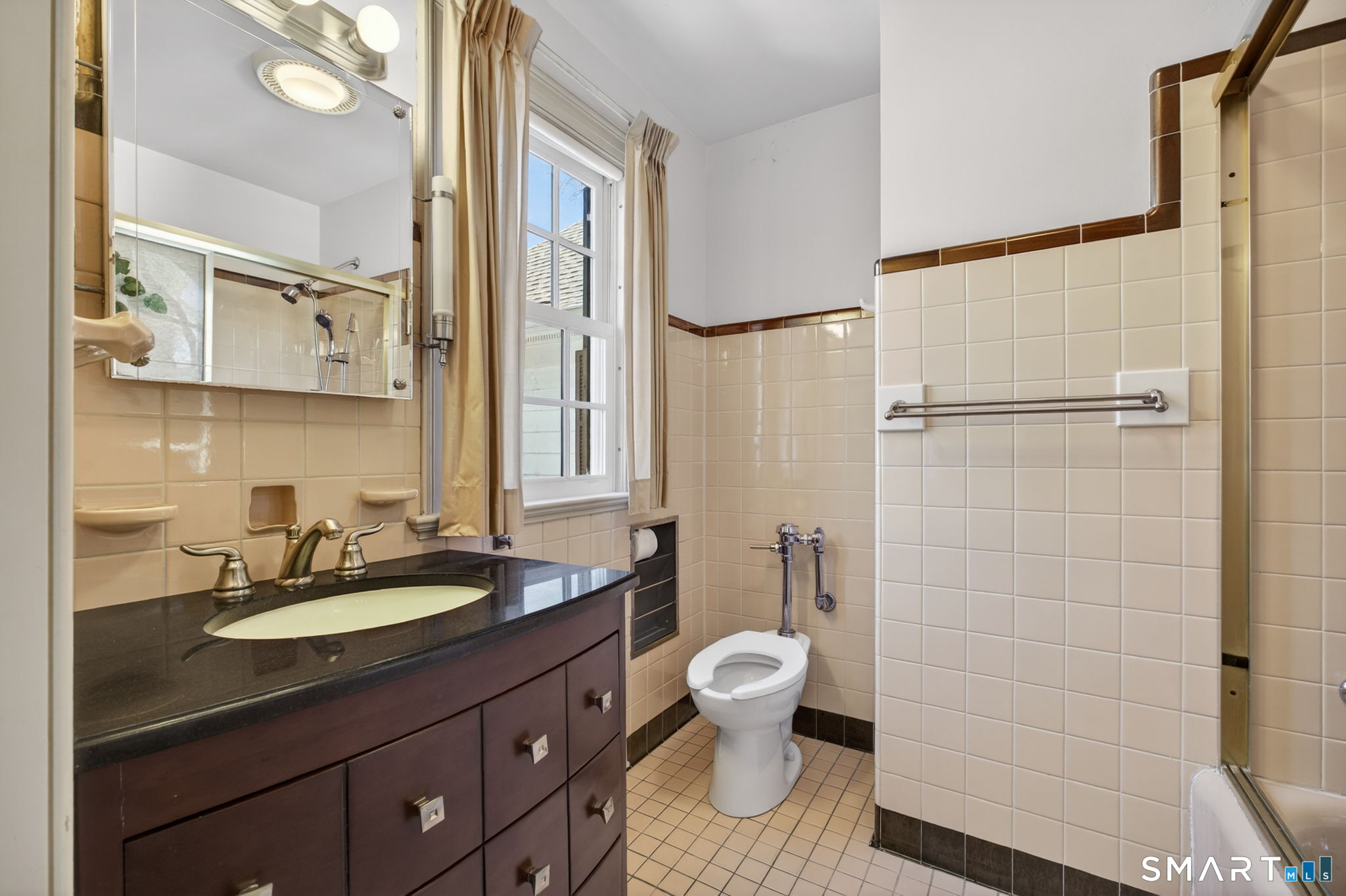 2095 Chapel Street New Haven CT 06515