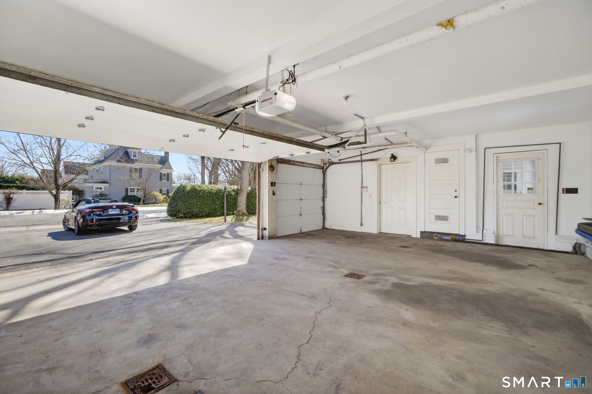 2095 Chapel Street New Haven CT 06515