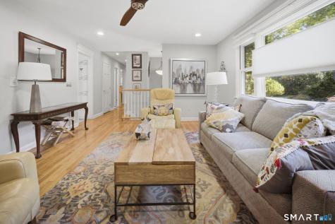 36 Oakwood Drive Oxford CT 06478