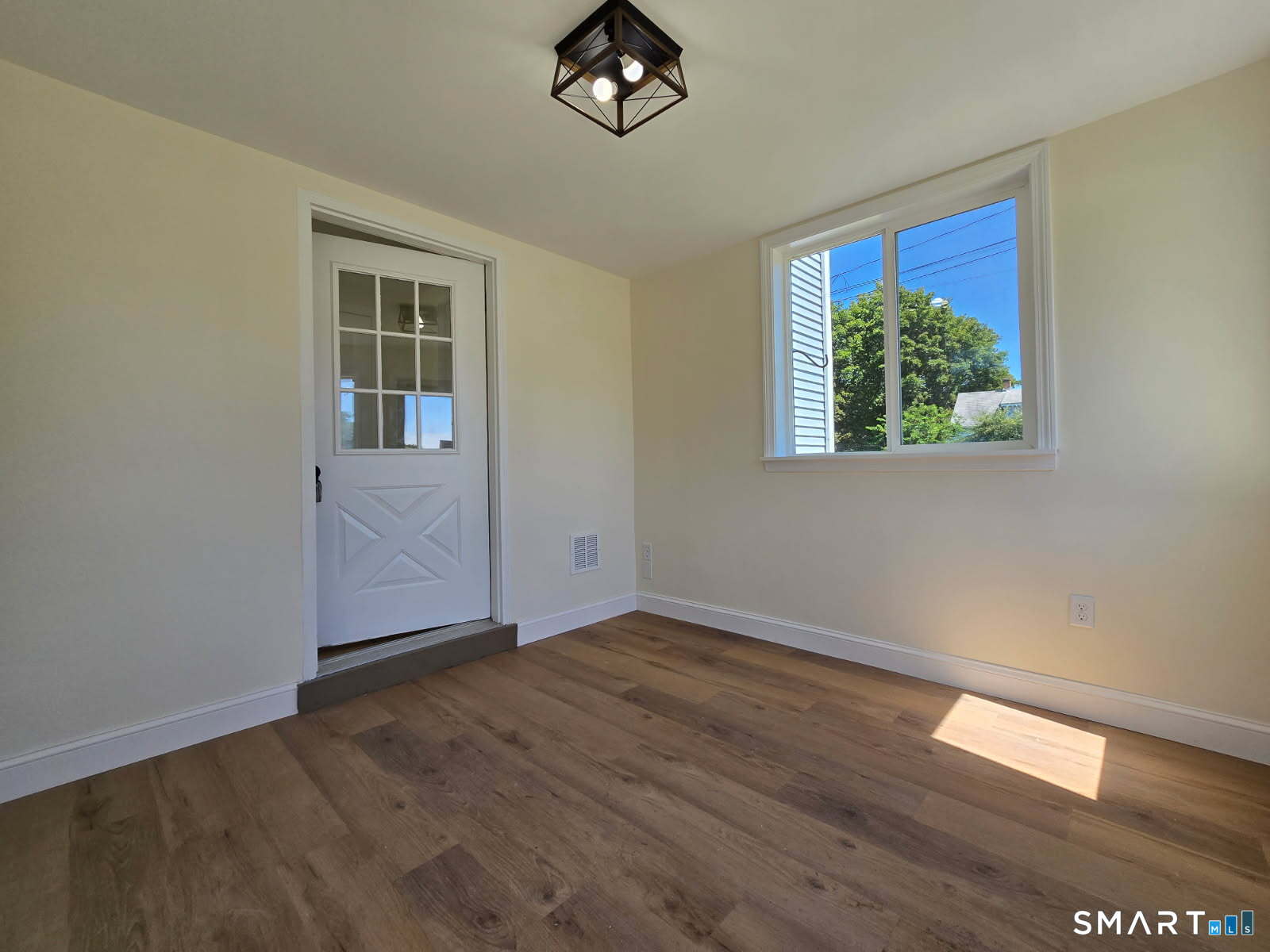 62 Benham Avenue Waterford CT 06375