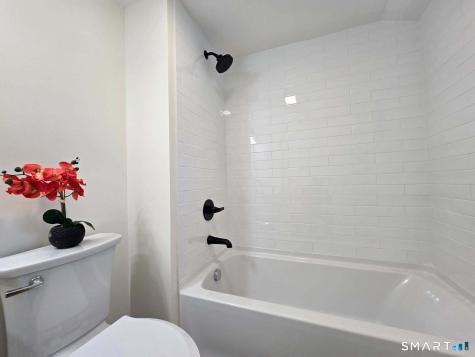 62 Benham Avenue Waterford CT 06375