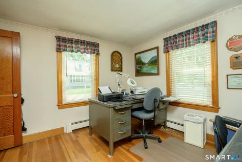 8 Norman Avenue Thompson CT 06277