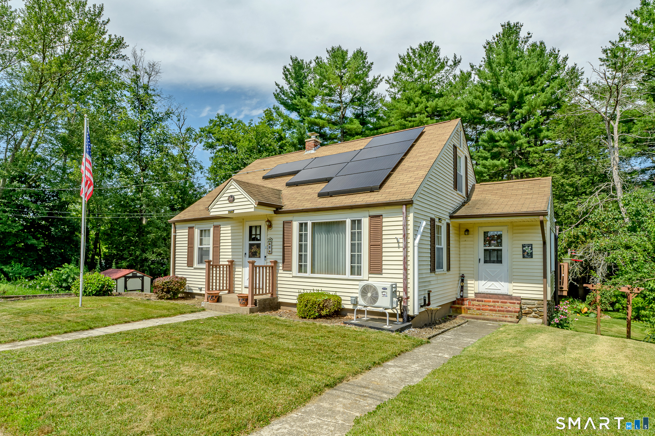 8 Norman Avenue Thompson CT 06277