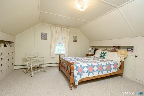 8 Norman Avenue Thompson CT 06277