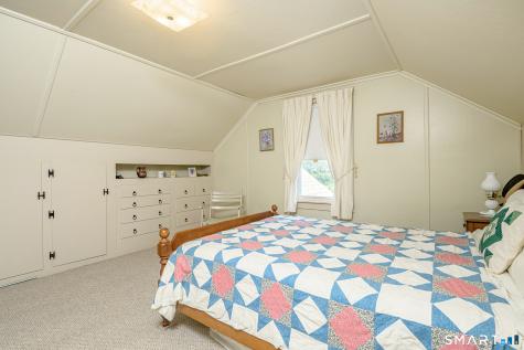 8 Norman Avenue Thompson CT 06277