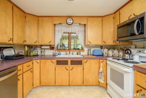 8 Norman Avenue Thompson CT 06277