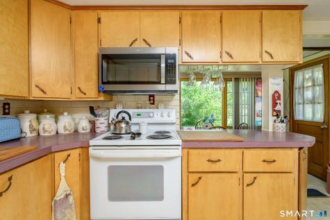 8 Norman Avenue Thompson CT 06277