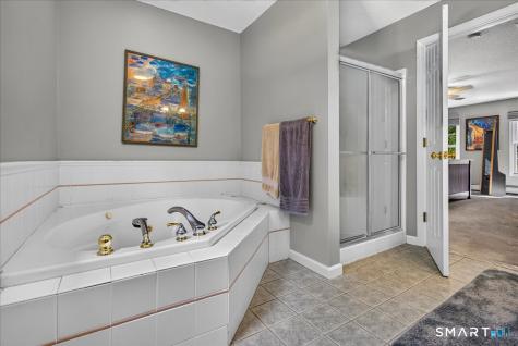 80 Autumn Court Cheshire CT 06410