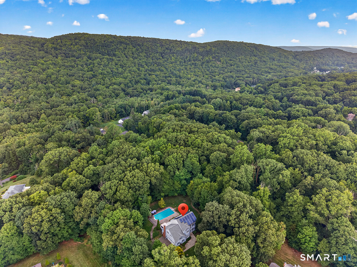 80 Autumn Court Cheshire CT 06410