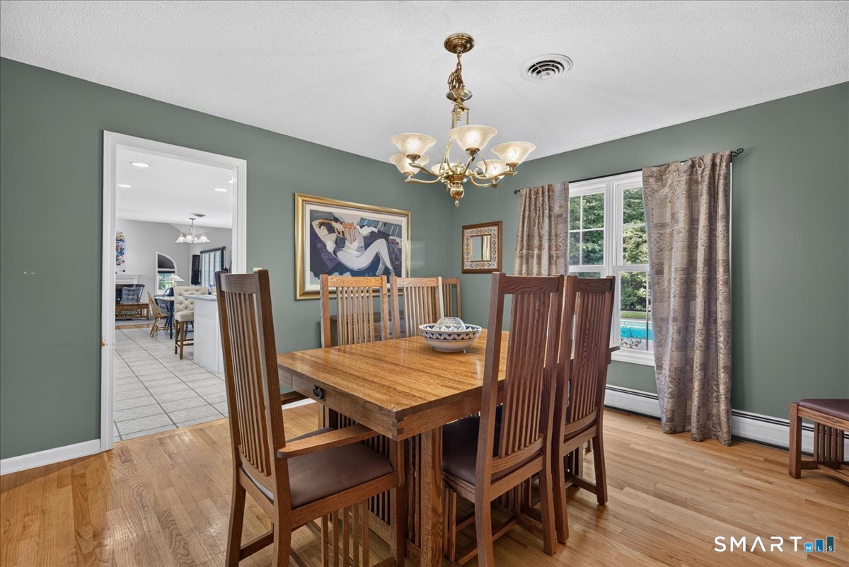 80 Autumn Court Cheshire CT 06410